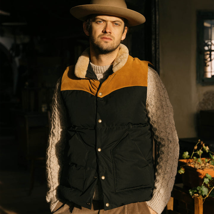 Shangri-La down vest Bivacco Black