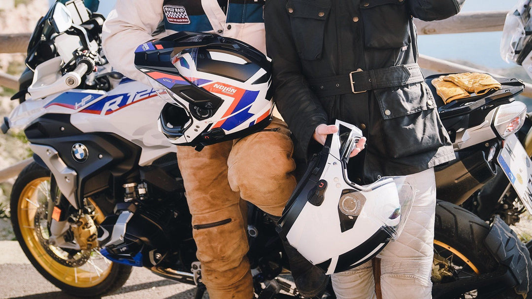 Ganz einfach zum perfekt passenden Motorradhelm