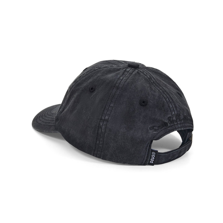 Deus Cap Shield Black